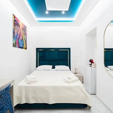 Vico Teresa 148 نابولي